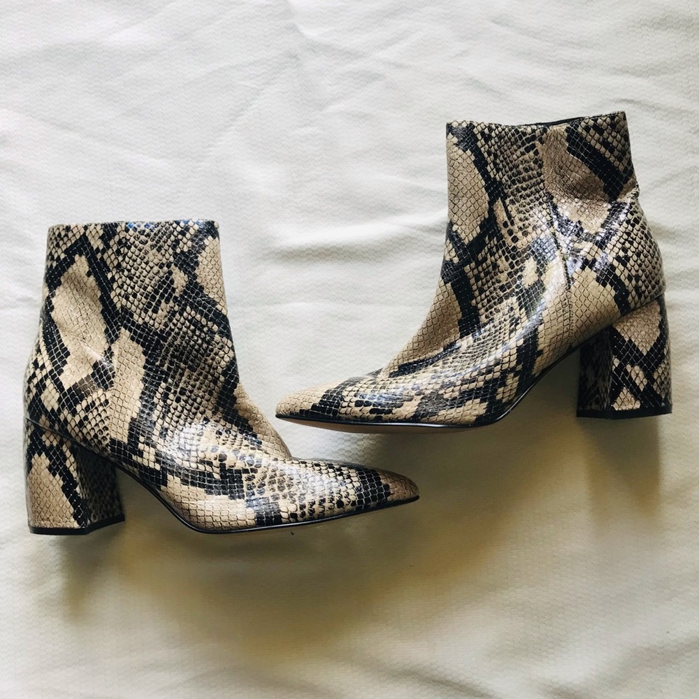Marc fisher Snakeskin‎ Ankle Boots